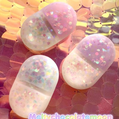 Sparkly pill 2-way hairclip